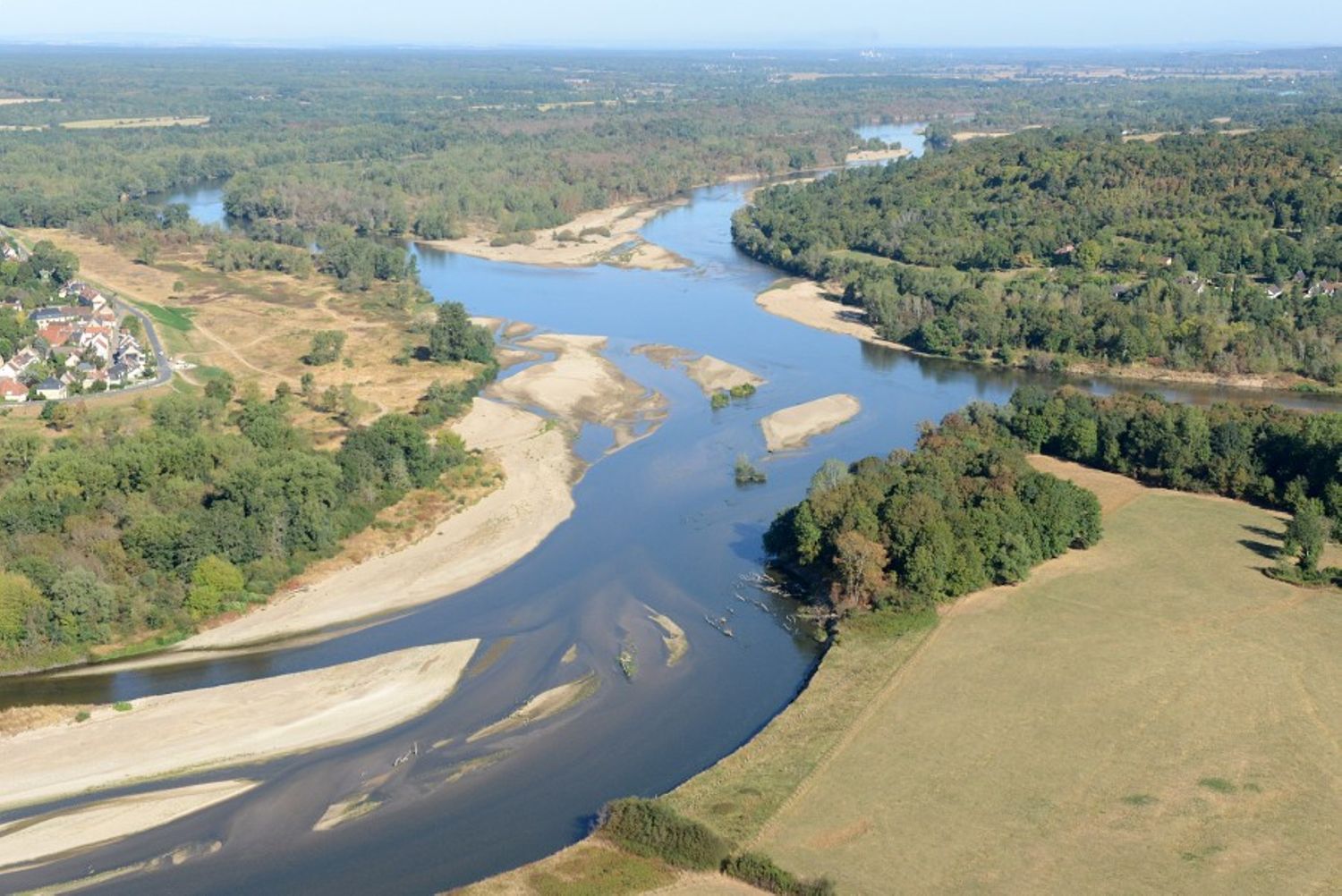 Le sentier du Passeur au Bec d'Allier © Conseil départemental de la Nièvre